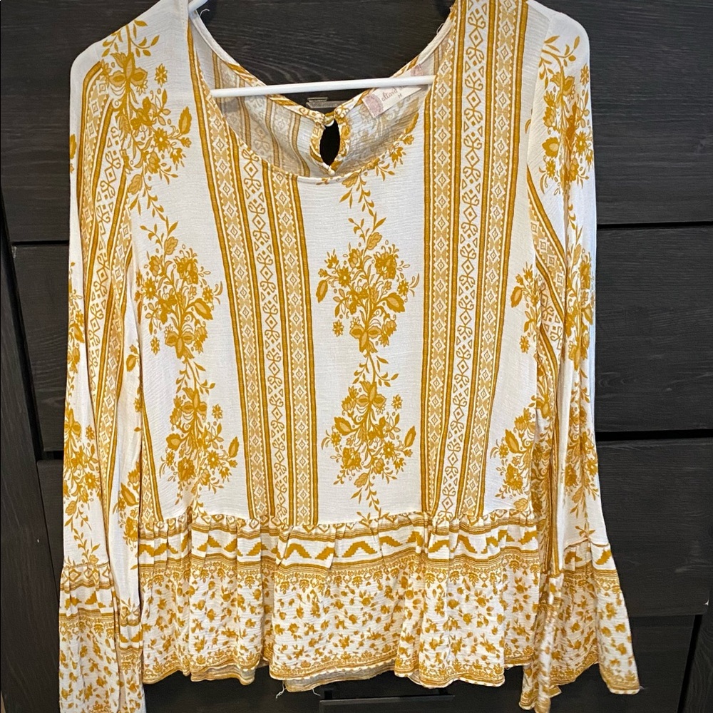 Altar’d State- Gold and white floral patterns long sleeve top